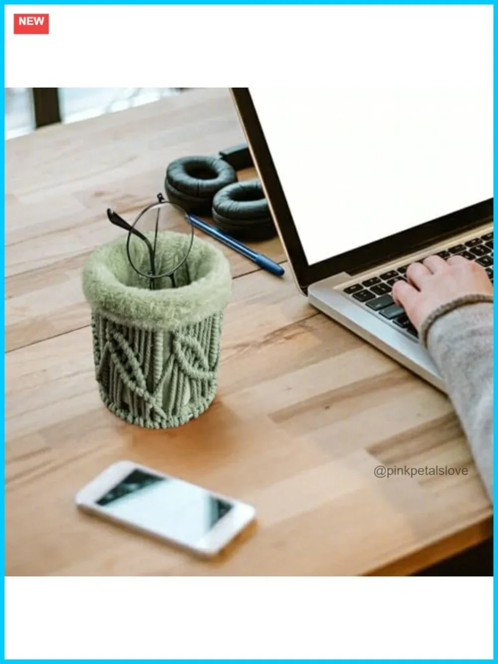 Plush Lined Glasses Holder Stand for Nightstand Office Desk Organizer